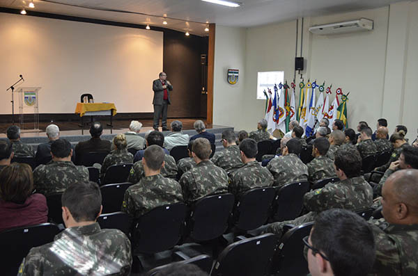 pascoa militares reuniao