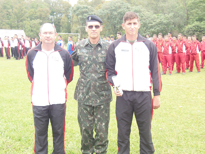 076 19º rc mec é campeão dos 39 jogos desportivos  da 1 bda c mec 05