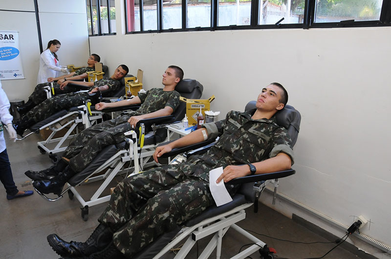 008  npor do 19º rc mec realiza doação de sangue 01