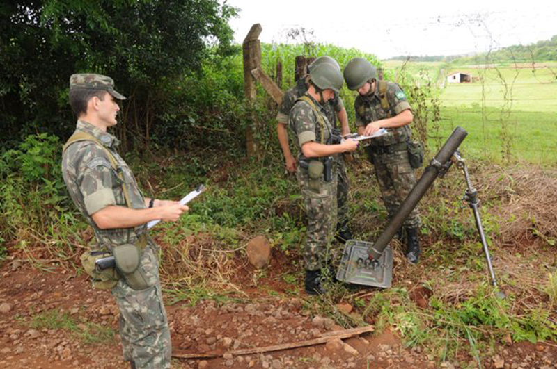 063 19º rc mec participa da operação furacão 09