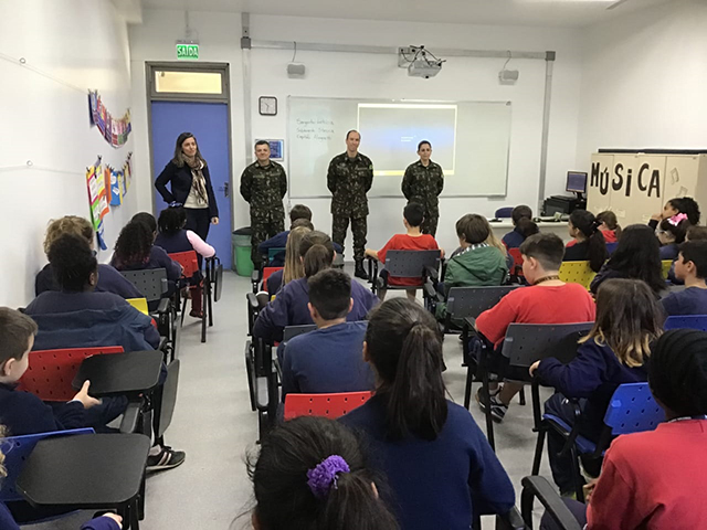 Palestra Dia do Soldado Colegio13